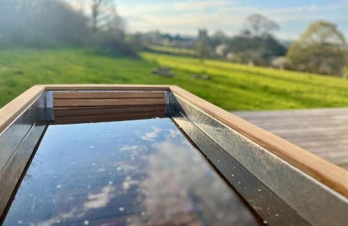 Saltash Chalet De Esquí | Lower Marsh Farm Glamping