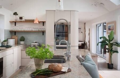 Llangennith Casa | Lower Mill - 3 Bedroom - 5* Retreat - Llangennith, Lower Mill - 3 Bedroom - 5* Retreat - Llangennith
