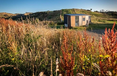 Makarau Casa | Lower Saddle Views by Tiny Away