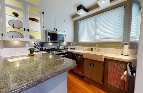 Fremont Apartamento | Lower Suite: a classic suite in a quiet Seattle home