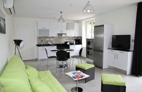 Hendaye Apartamento | LOYA - Apt 3*** dans Villa typique avec piscine