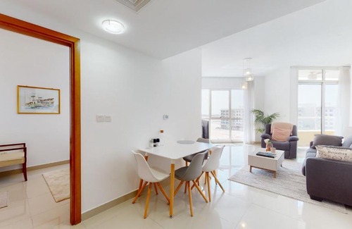 Dubai Production City Apartamento | LS32 - Bright 1BR in Lake Side Tower D