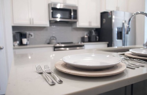 Highlands - Perkins Casa | @LSU-2 HOMES-6 BdRm Mid/LongTerm