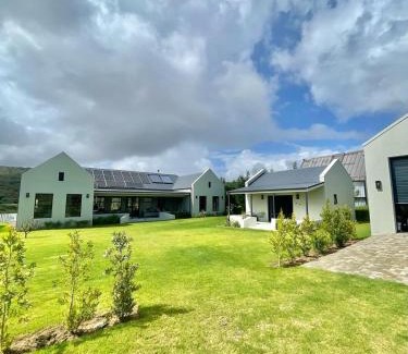 Malagas Casa | LTB - Kalm Riverside Living