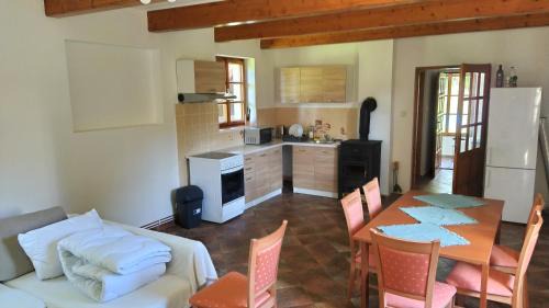 Horni Blatna Chalet De Esquí | Luční chata
