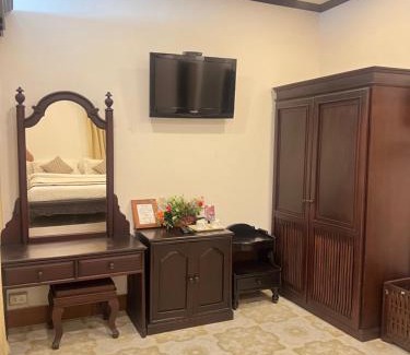 Luang Prabang Casa | Luang Prabang Bakery & Guest House