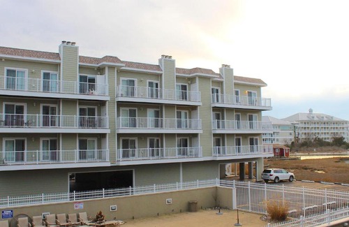 Midtown Ocean City Casa | Lucayan Resort by Kees Vacations