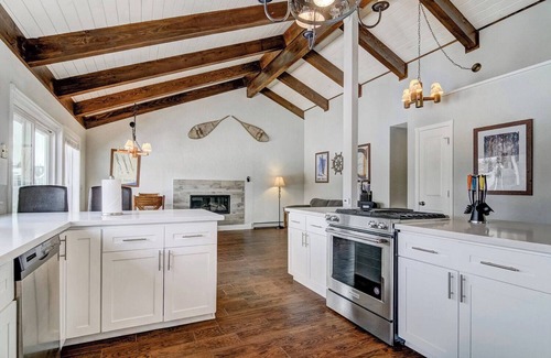 Tahoe Island Casa | Lucerne Lake House | Ski Lease 30+ Days!
