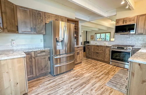 Grand Marais Casa | Lucie's Loft - Grand Marais, MN - Cascade Vacation Rentals