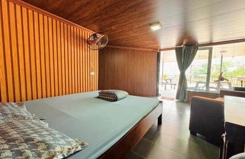 Soc Son Apartamento | Lucky House Homestay