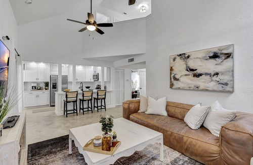 Jupiter Landing Casa | Lucky Landing's