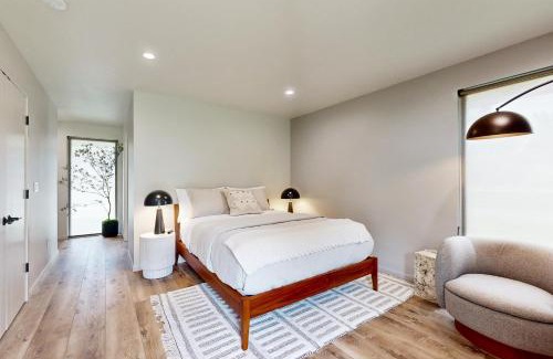 Myrtle Creek Apartamento | Lucky Strike Suite on the River