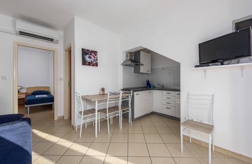 Lovrecica Apartamento | LUCREZIA house with apartments / SOFIA APARTMENT