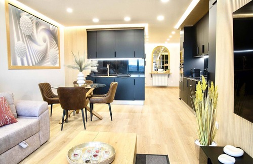 Lugo Apartamento | Lucus Skyline by Lugo Collection