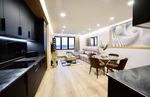 Lugo Apartamento | Lucus Skyline by Lugo Collection