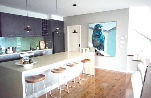 Merimbula Casa | Luderick Treehouse - Spacious 4 bedroom pet friendly home