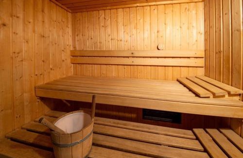 Waimes Villa | Ludogite Lover s Retreat, cleaning included