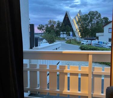 Tromsdalen Apartamento | Luftig og sentral leilighet i Tromsdalen