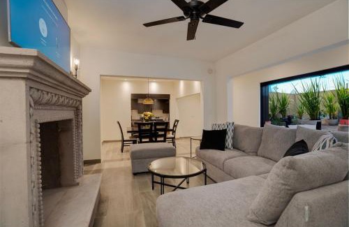 Colonia San Antonio Apartamento | Lugar Pacifico - Spacious, Modern & Bright Apt