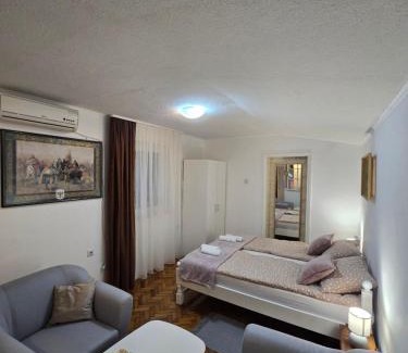 Sremski Karlovci Apartamento | Lugonja studio