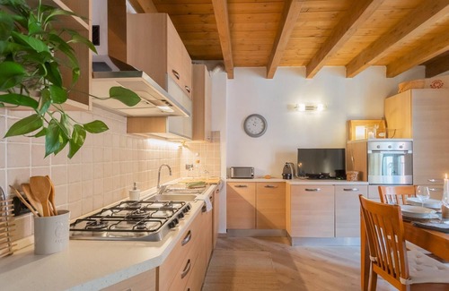 Como City Centre Apartamento | Luini 7 in Como With 2 Bedrooms and 1 Bathrooms