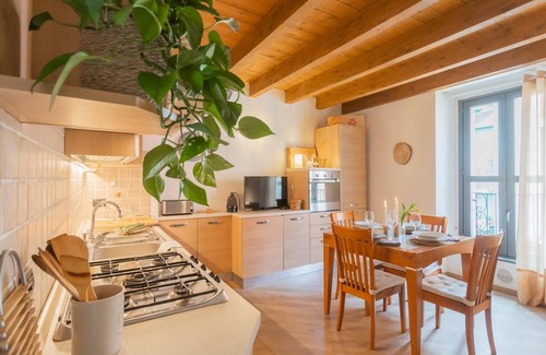 Como City Centre Apartamento | Luini 7 in Como With 2 Bedrooms and 1 Bathrooms