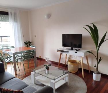 Vigo Apartamento | Lujo y Paz en apartamento céntrico con piscina