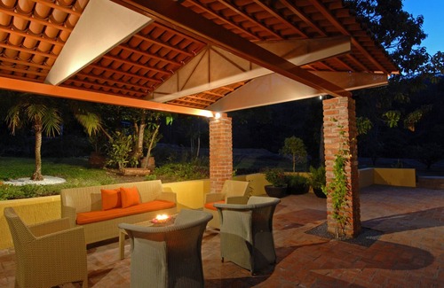 El Tuito Villa | Lujosa Villa rodeada de coníferas ideal para eventos o renta familiar