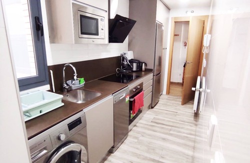 Las Rozas de Madrid Apartamento | Lujoso Apartamento 3 Camas Piscina Parque Garaje