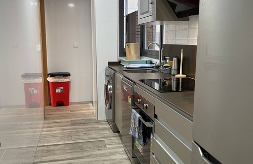Las Rozas de Madrid Apartamento | Lujoso Apartamento 3 Camas Piscina Parque Garaje