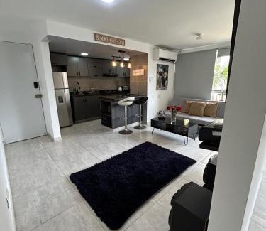 Cali Apartamento | Lujoso Apto 5 min de Clínica Valle de lili y CC Jardín Plaza, 2103