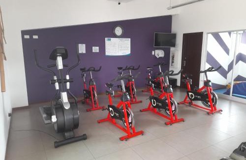 Hatillo Apartamento | Lujoso condominio con lavadora y secadora, S. José
