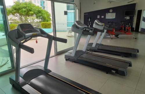 Hatillo Apartamento | Lujoso condominio con lavadora y secadora, S. José