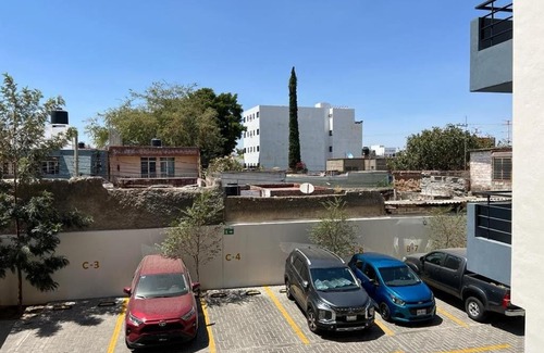 Guadalajara Apartamento | Lujoso departamento céntrico y con terraza privada
