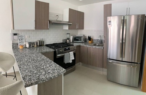 Viejo Arroyo Hondo Apartamento | Lujoso Pent-house Urbano 2br, Oficina y GYM