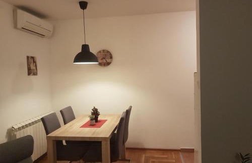 Zvezdara Apartamento | Luka Lux apartman