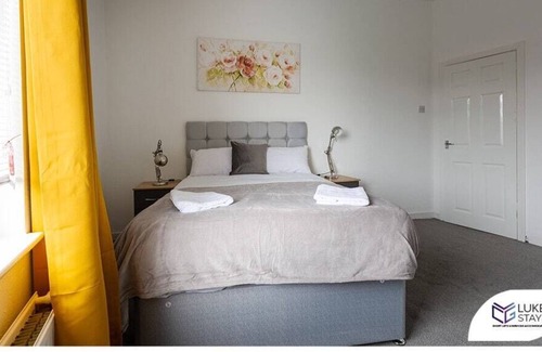 St Helens Casa | Luke Stays - Borough Road