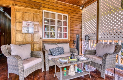 Bocas del Toro Cama Y Desayuno | Lula's Bed & Breakfast