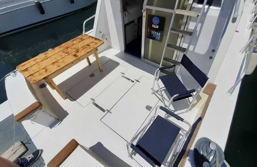 Salerno Alquiler De Eote | Lulled by the Sea Deluxe Boat and breakfast