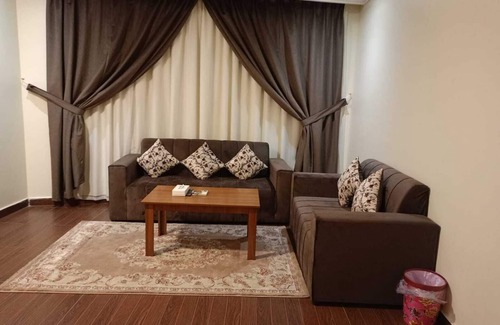 Al Khuzama Apartamento | luluat althuraya serviced apartmints 8