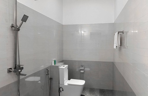 Kathaluwa Hotel | Lum Residence