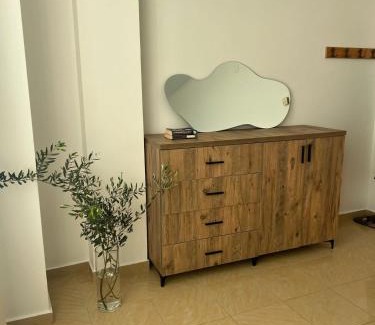 Mbrostar-Urë Apartamento | Lumari Living