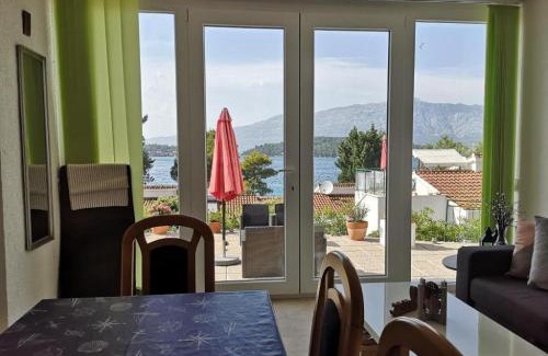 Lumbarda Apartamento | Lumbarda Resort Apartments - Superior Apartment with Mountain View E2