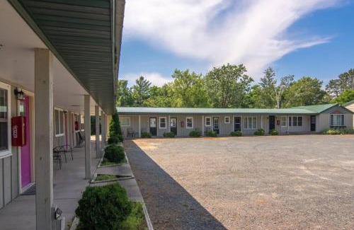 Balsam Lake Apartamento | LumberJill Lodge Room 9