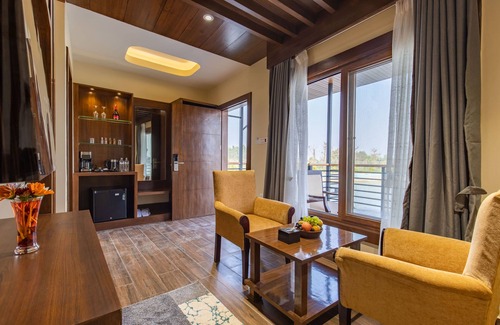 Manigram Hotel | Lumbini Palace Resort