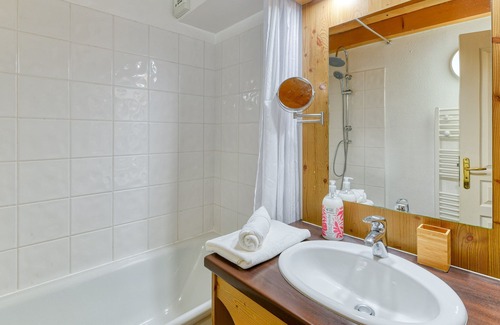 Lugrin Apartamento | Lumières du Lac - Vue sur le Lac Léman et piscine