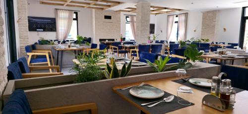 Jala Hotel | Lumi i Bardhe Hotel & Restaurant