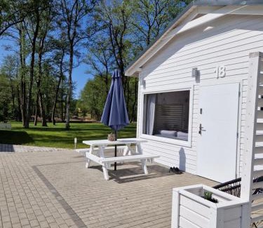 Rewal Casa | Lumi Resort Domki letniskowe z podgrzewanym basenem