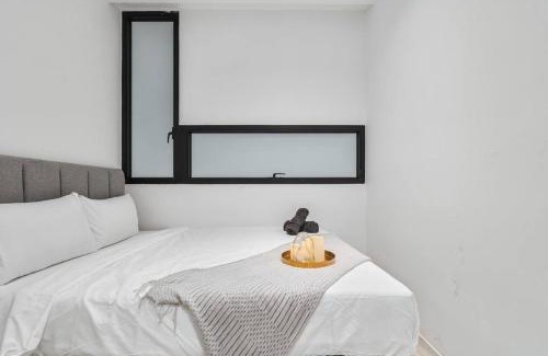 Tropicana Apartamento | Lumi Tropicana-Luxury-3Bedroom-Golf View-8pax