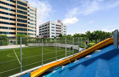 Tropicana Apartamento | Lumi Tropicana Ps4 Balcony GolfView Modern 8pax